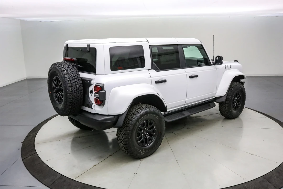 2025 Ford Bronco Raptor 6th Gen - Image 5 of 21