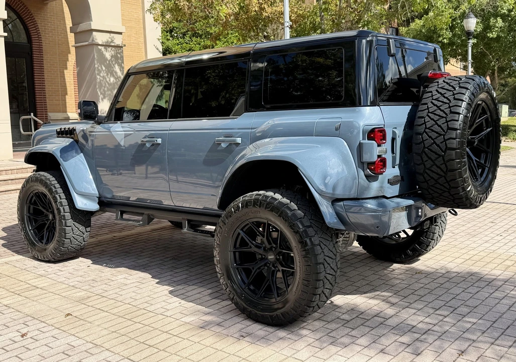 2025 Ford Bronco Raptor 6th Gen - Image 8 of 21