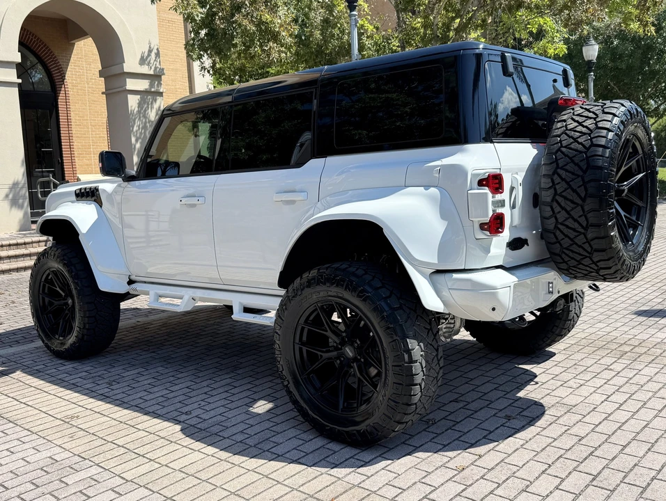 2025 Ford Bronco Raptor 6th Gen - Image 13 of 21