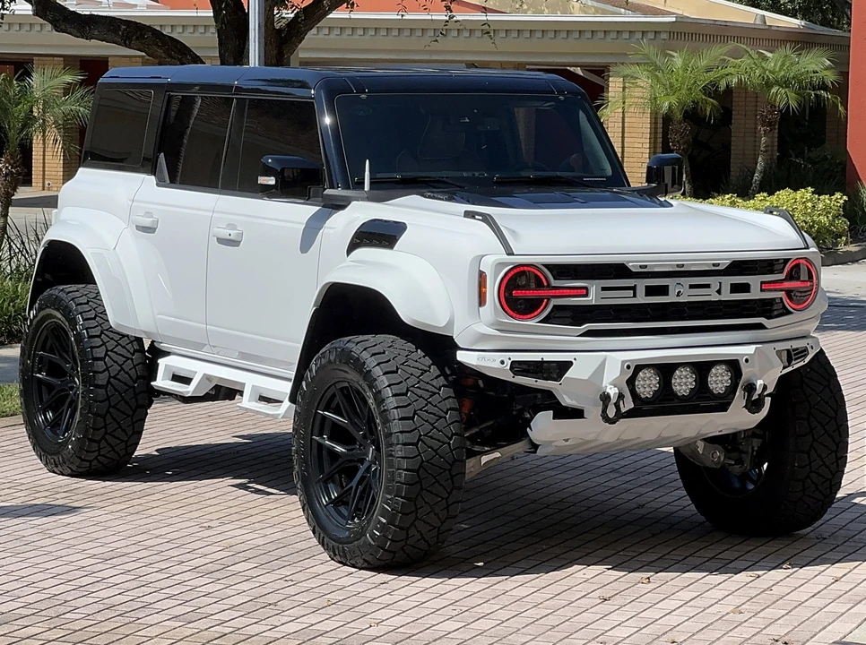2025 Ford Bronco Raptor 6th Gen - Image 17 of 21