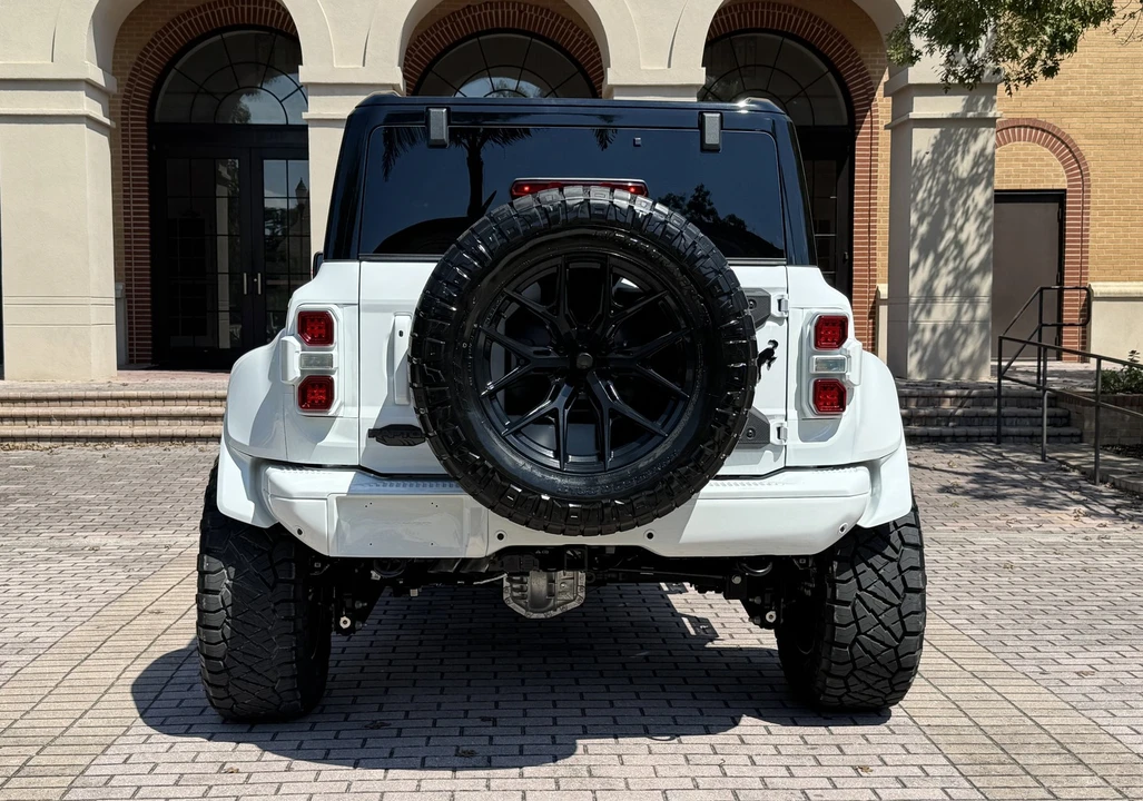 2025 Ford Bronco Raptor 6th Gen - Image 12 of 21