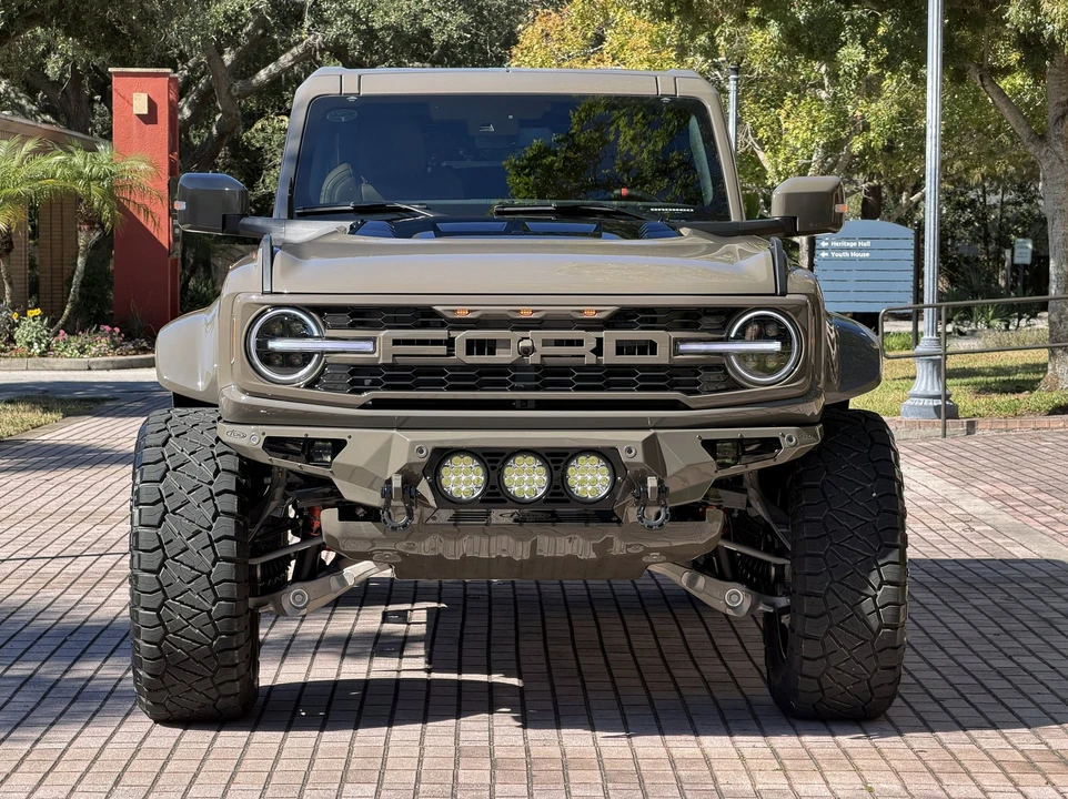 2025 Ford Bronco Raptor 6th Gen - Image 4 of 21