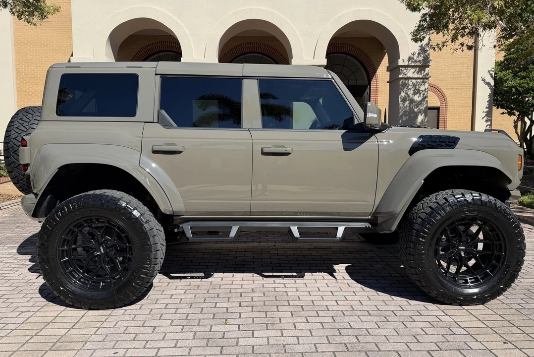 2025 Ford Bronco Raptor 6th Gen - Image 2 of 21
