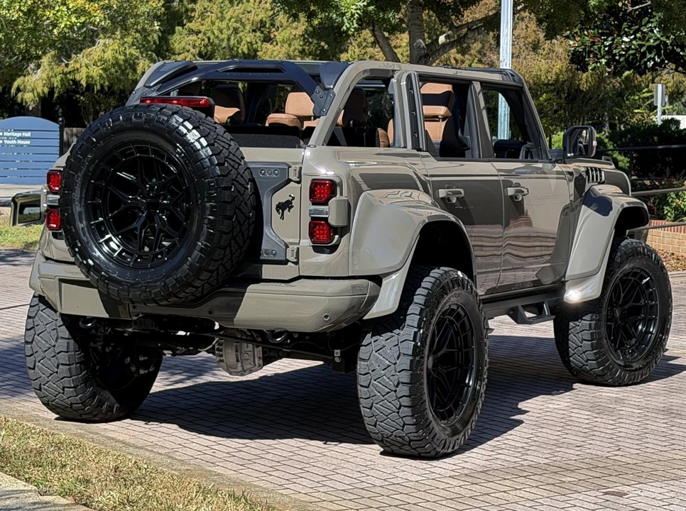 2025 Ford Bronco Raptor 6th Gen - Image 8 of 21