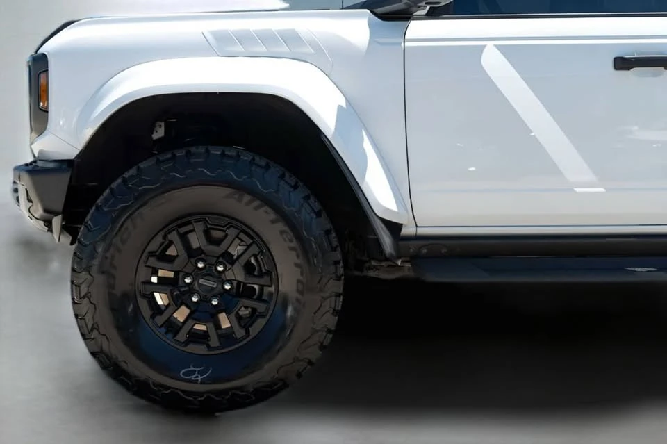 2025 Ford Bronco Raptor 6th Gen - Image 10 of 20