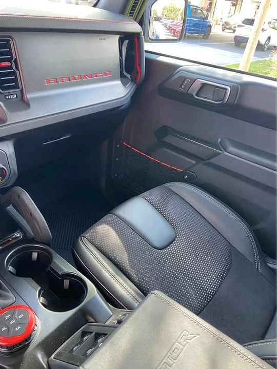 2025 Ford Bronco Raptor 6th Gen - Image 15 of 17