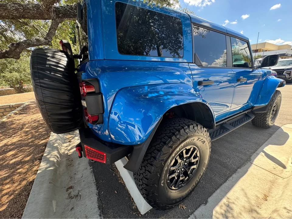 2025 Ford Bronco Raptor 6th Gen - Image 4 of 10