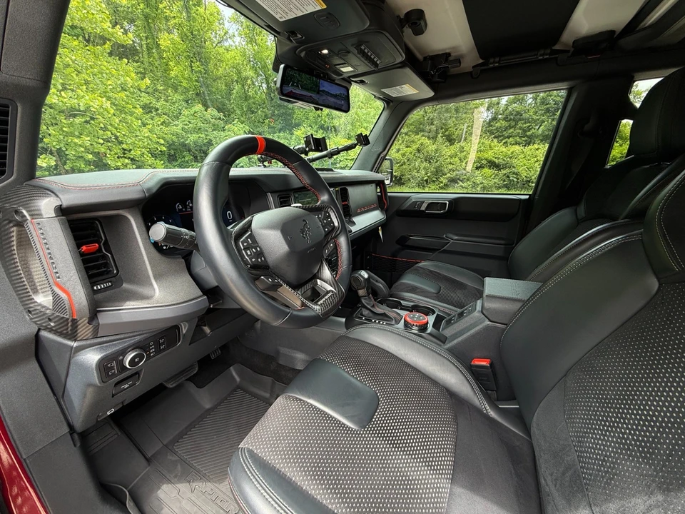 2025 Ford Bronco Raptor 6th Gen - Image 16 of 31
