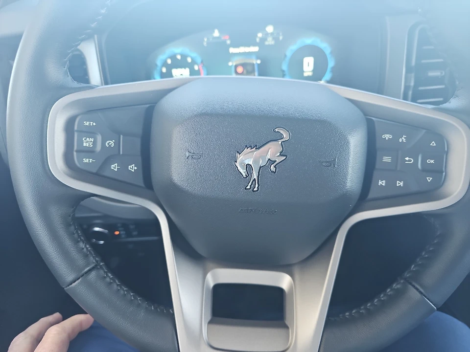 2025 Ford Bronco 6th Gen - Image 24 of 27
