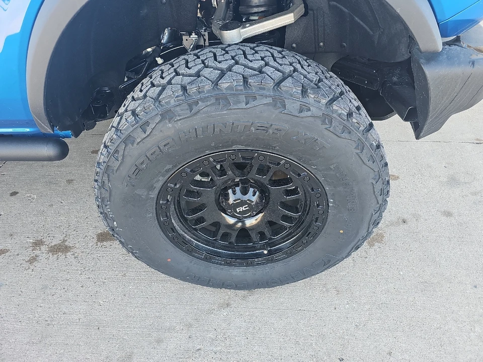 2025 Ford Bronco 6th Gen - Image 5 of 27
