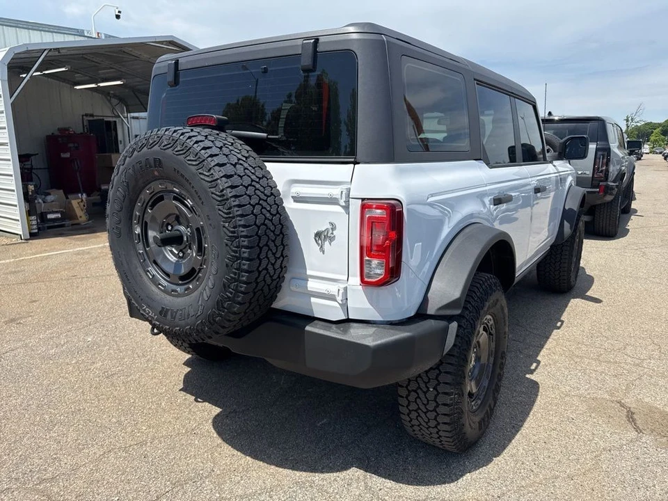 2025 Ford Bronco 6th Gen - Image 3 of 7