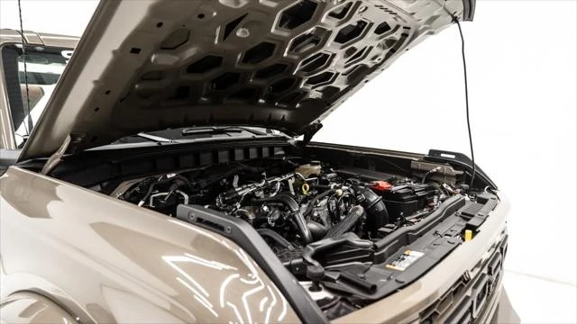 2025 Ford Bronco 6th Gen - Image 18 of 21