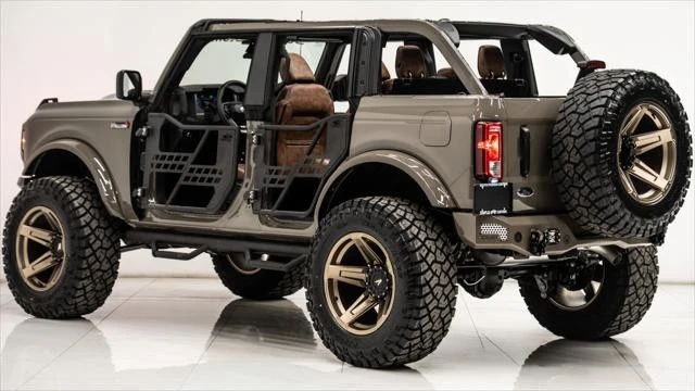 2025 Ford Bronco 6th Gen - Image 14 of 21