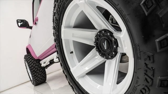 2025 Ford Bronco 6th Gen - Image 20 of 21