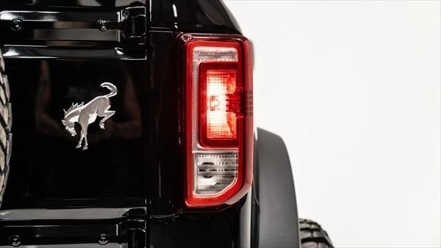 2025 Ford Bronco 6th Gen - Image 19 of 21