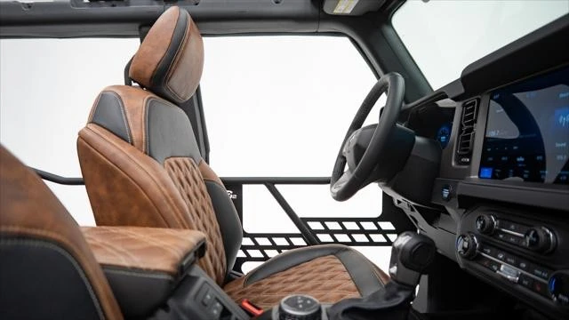 2025 Ford Bronco 6th Gen - Image 16 of 21