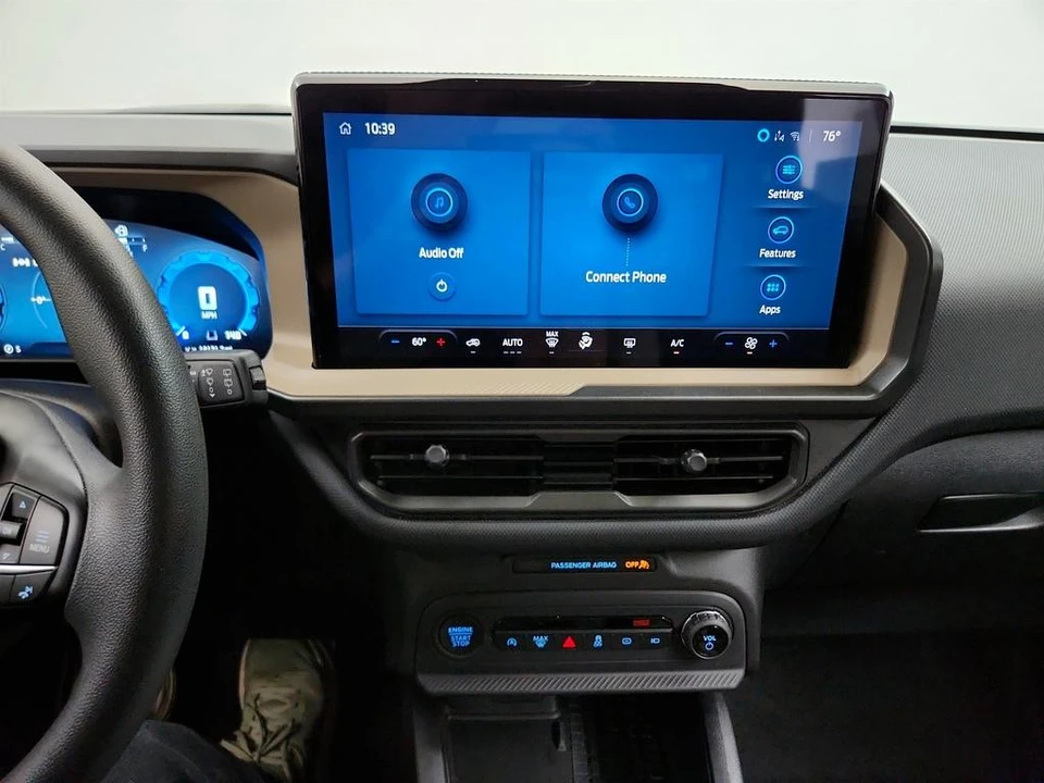 2025 Ford Bronco Sport - Image 19 of 31