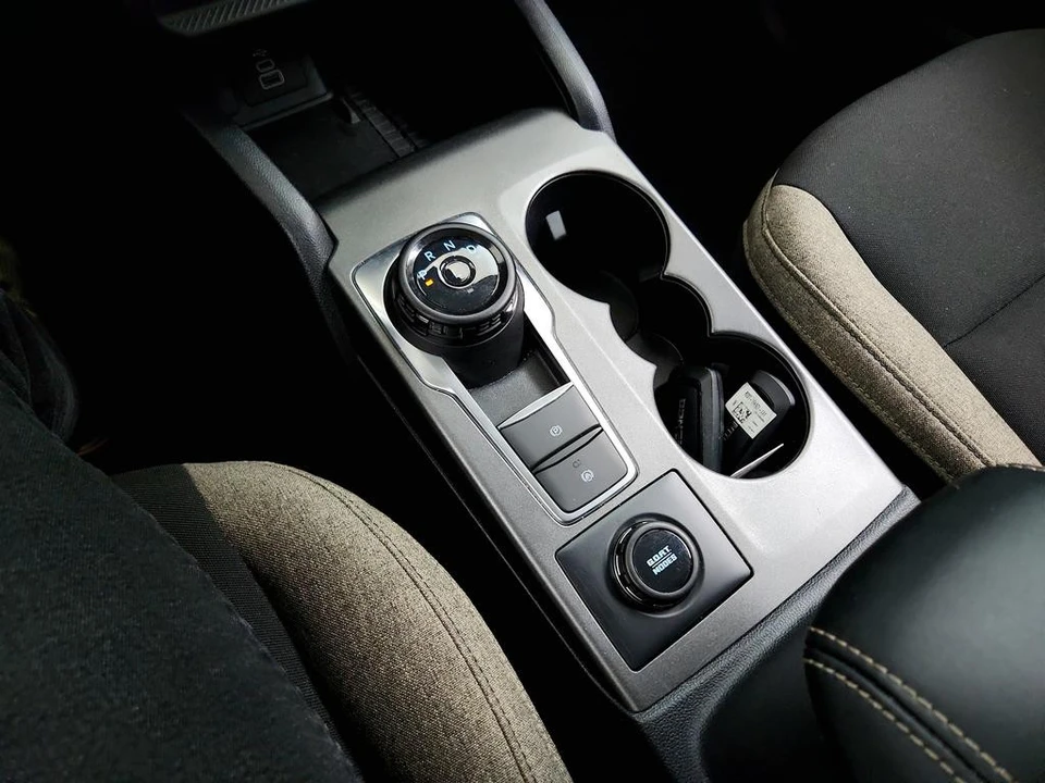 2025 Ford Bronco Sport - Image 18 of 31