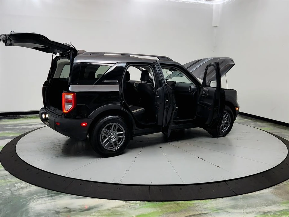 2025 Ford Bronco Sport - Image 11 of 31