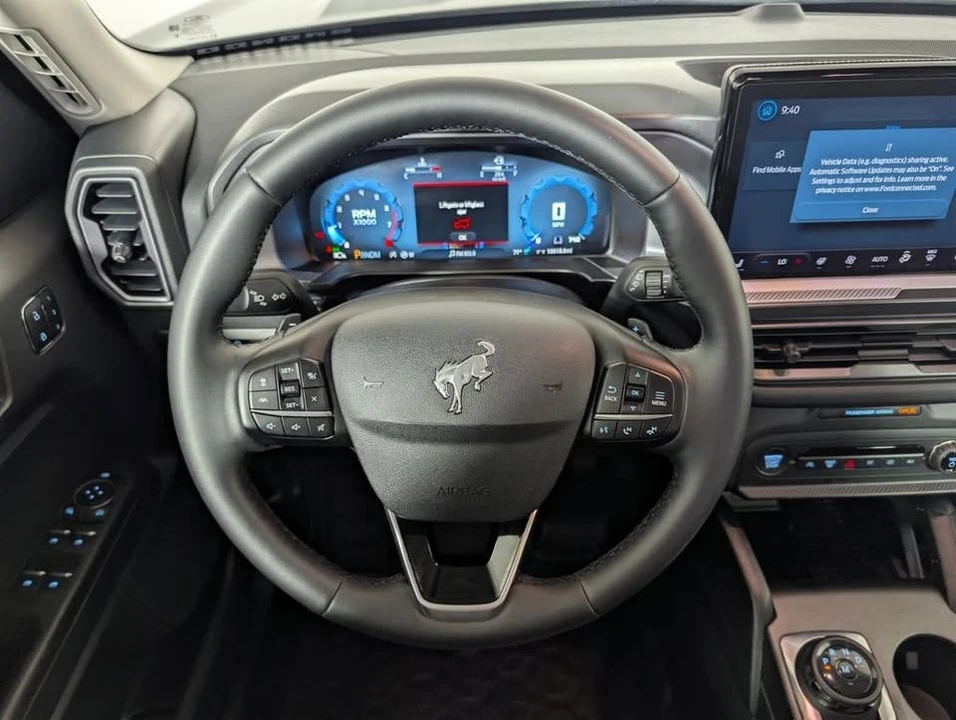 2025 Ford Bronco Sport - Image 17 of 20