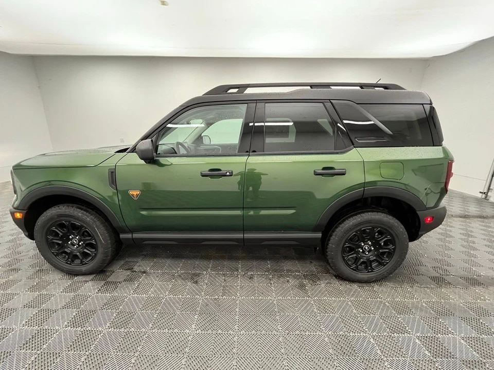 2025 Ford Bronco Sport - Image 11 of 12