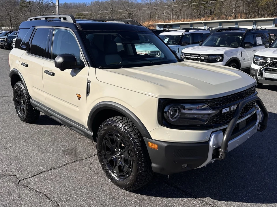 2025 Ford Bronco Sport - Image 4 of 12