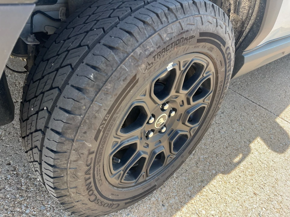 2025 Ford Bronco Sport - Image 10 of 22