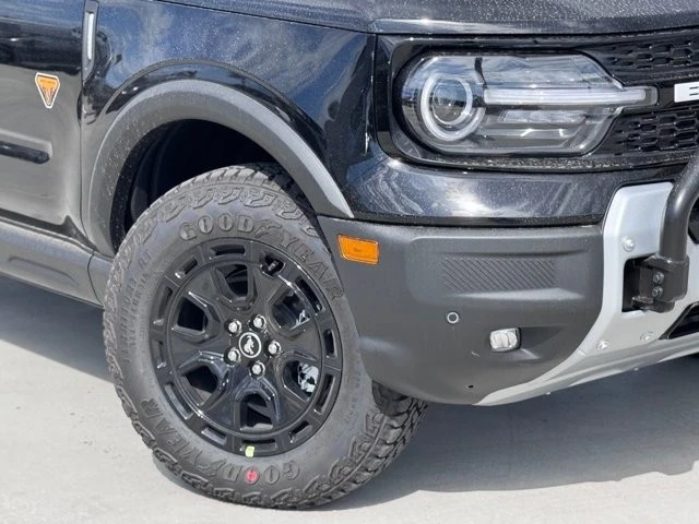 2025 Ford Bronco Sport - Image 4 of 12