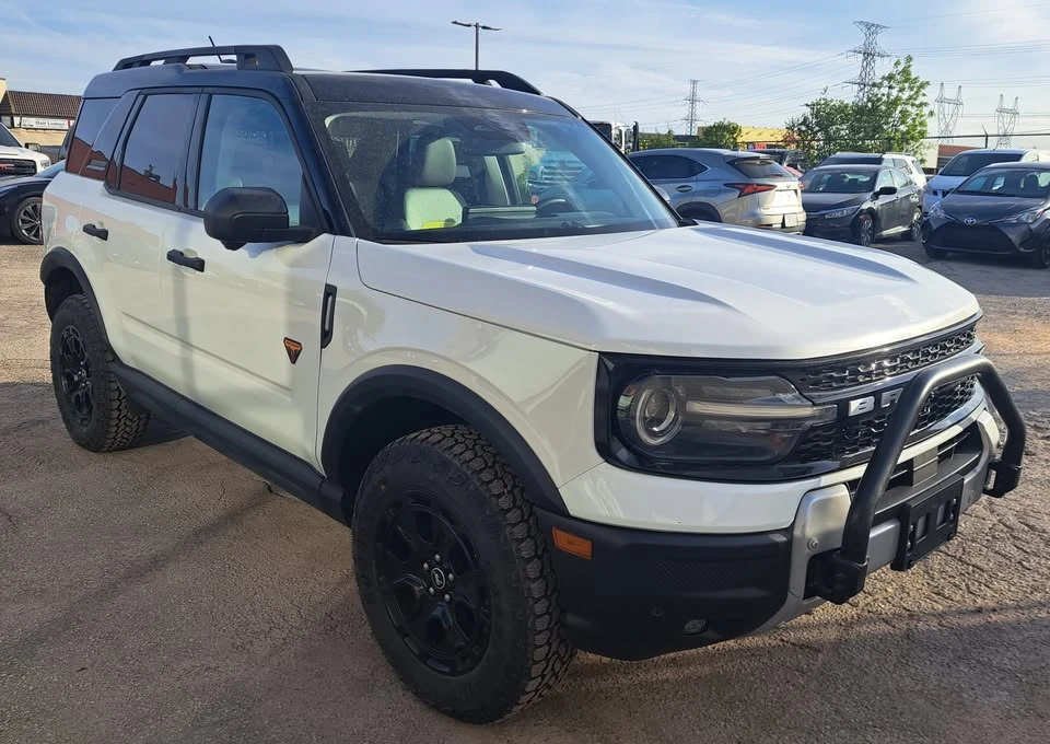 2025 Ford Bronco Sport - Image 9 of 20