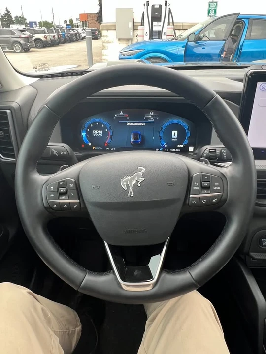 2025 Ford Bronco Sport - Image 10 of 16