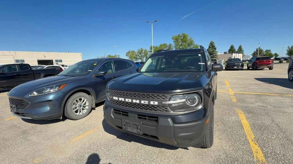 2025 Ford Bronco Sport - Image 3 of 12