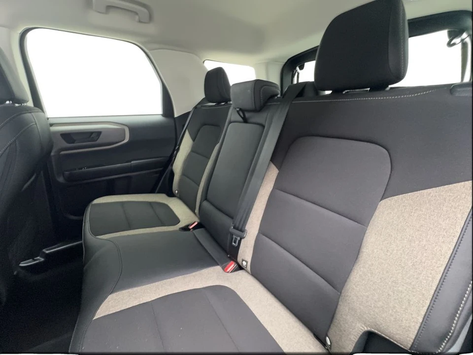 2025 Ford Bronco Sport - Image 24 of 31