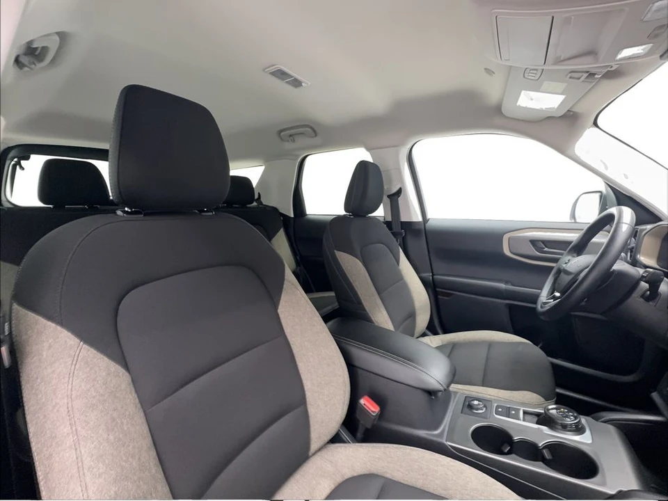2025 Ford Bronco Sport - Image 28 of 31