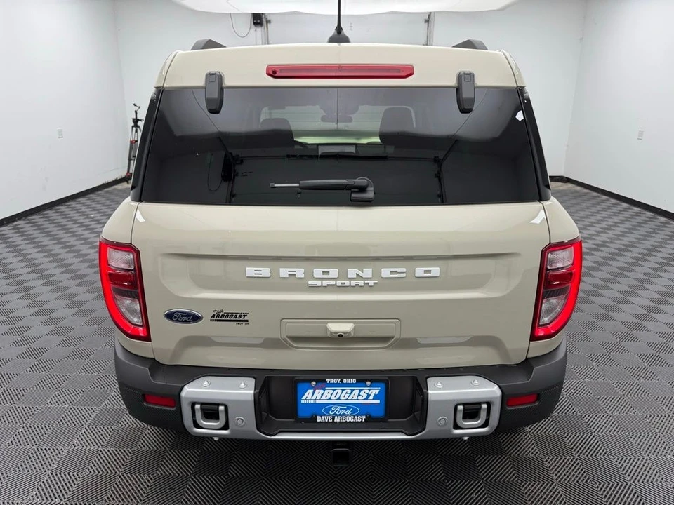 2025 Ford Bronco Sport - Image 8 of 21