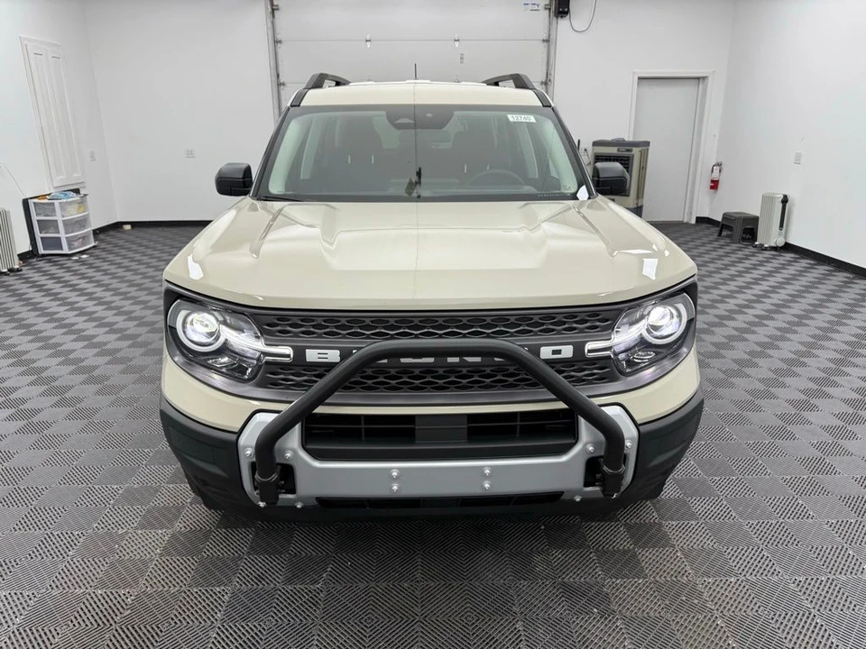 2025 Ford Bronco Sport - Image 14 of 21