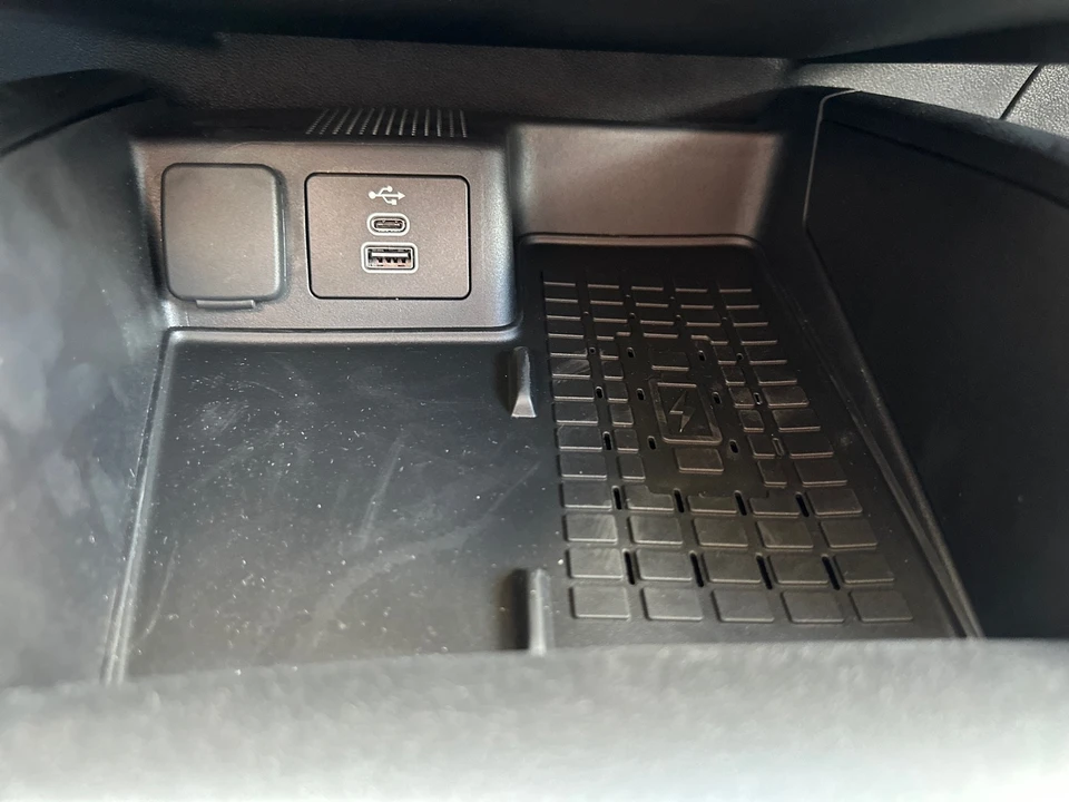 2025 Ford - Image 22 of 29