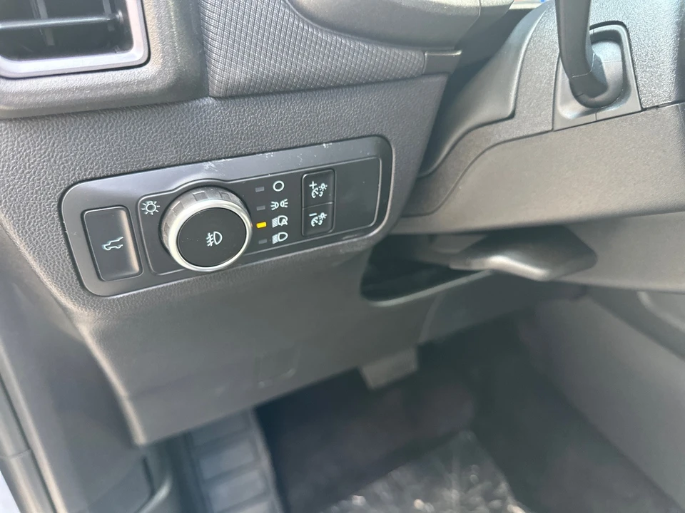 2025 Ford - Image 17 of 29