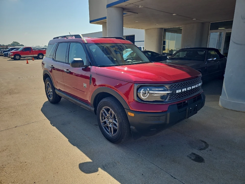 2025 Ford Bronco Sport - Image 2 of 24