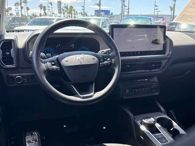 2025 Ford Bronco 6th Gen - Image 27 of 30