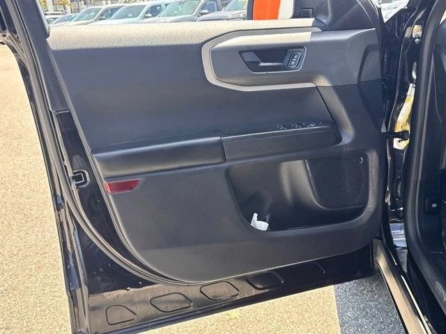 2025 Ford Bronco 6th Gen - Image 15 of 30