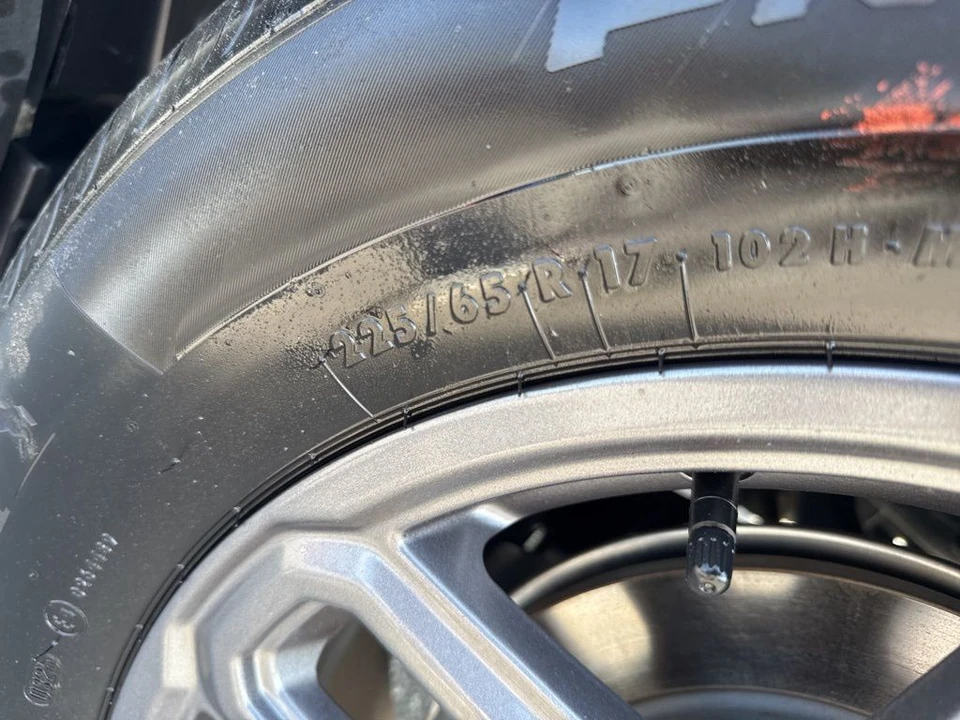 2025 Ford - Image 28 of 31