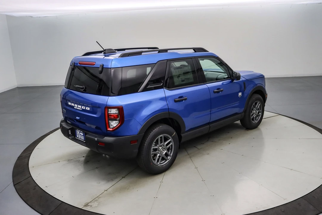 2025 Ford Bronco Sport - Image 5 of 21