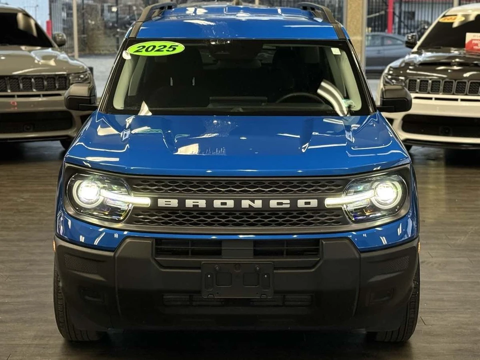 2025 Ford Bronco Sport - Image 3 of 21