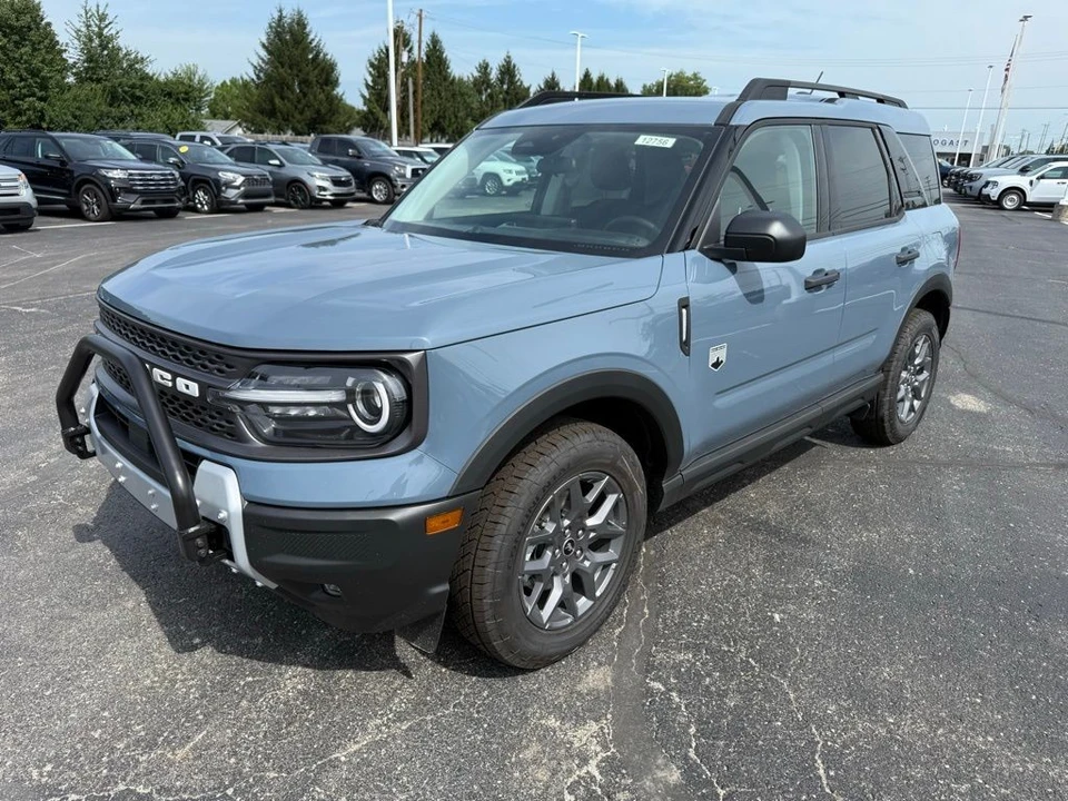 2025 Ford Bronco Sport - Image 9 of 12