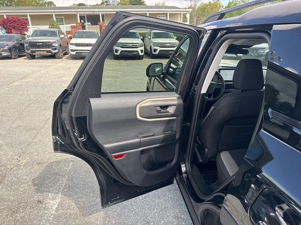 2025 Ford Bronco Sport - Image 26 of 31