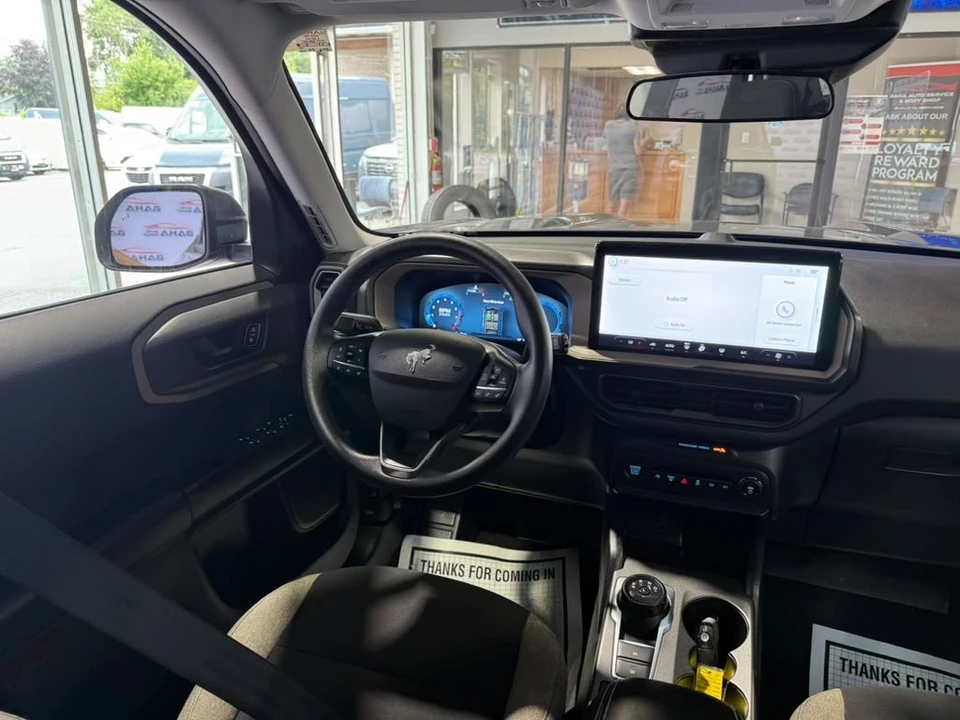 2025 Ford Bronco Sport - Image 29 of 31