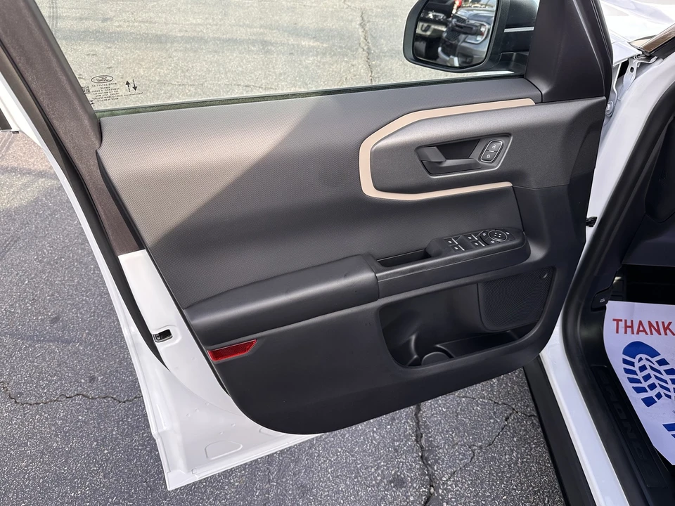 2025 Ford Bronco Sport - Image 9 of 12