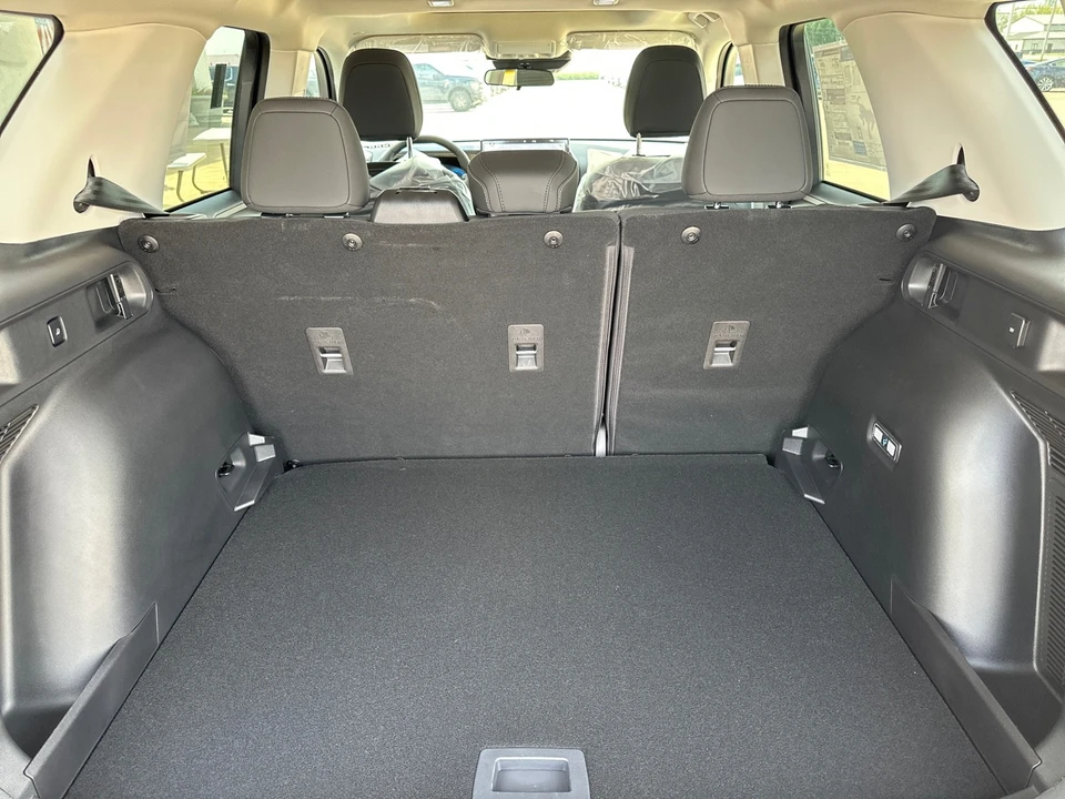 2025 Ford - Image 13 of 30