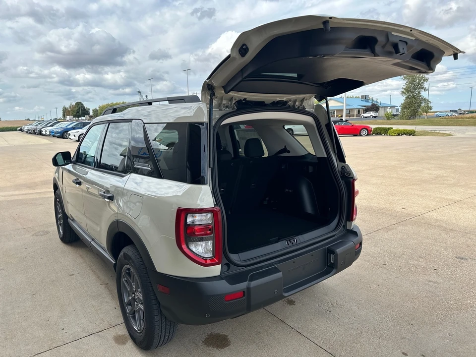 2025 Ford Bronco Sport - Image 18 of 21