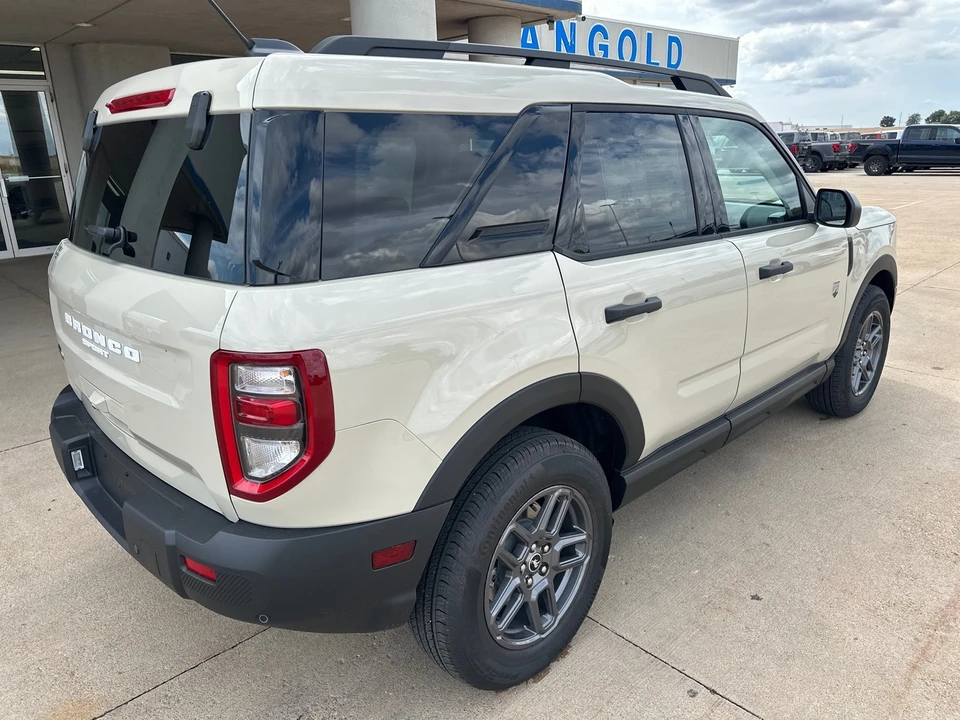 2025 Ford Bronco Sport - Image 5 of 21
